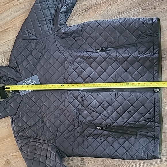 ST. JOHN'S BAY BRAND MEN'S BLACK AND GREEN WINTER HOODED COAT SIZE XL - Picture 16 of 17